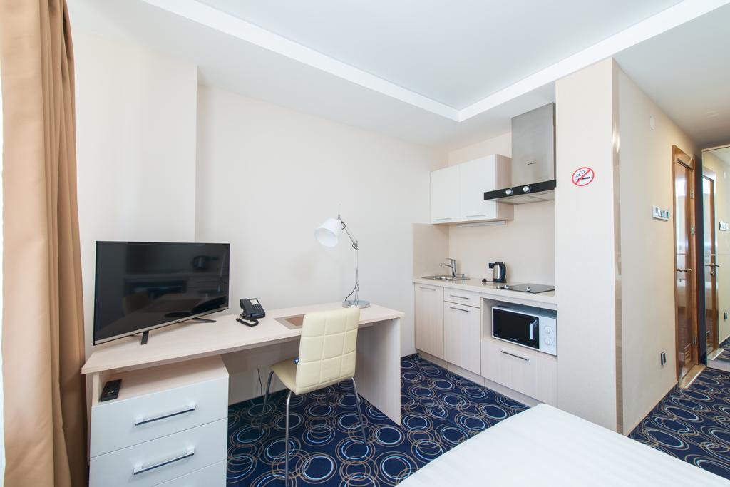 Apart Hotel 92/2 Karaganda Exterior photo