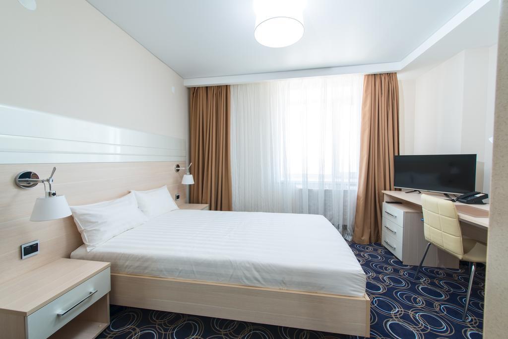 Apart Hotel 92/2 Karaganda Exterior photo