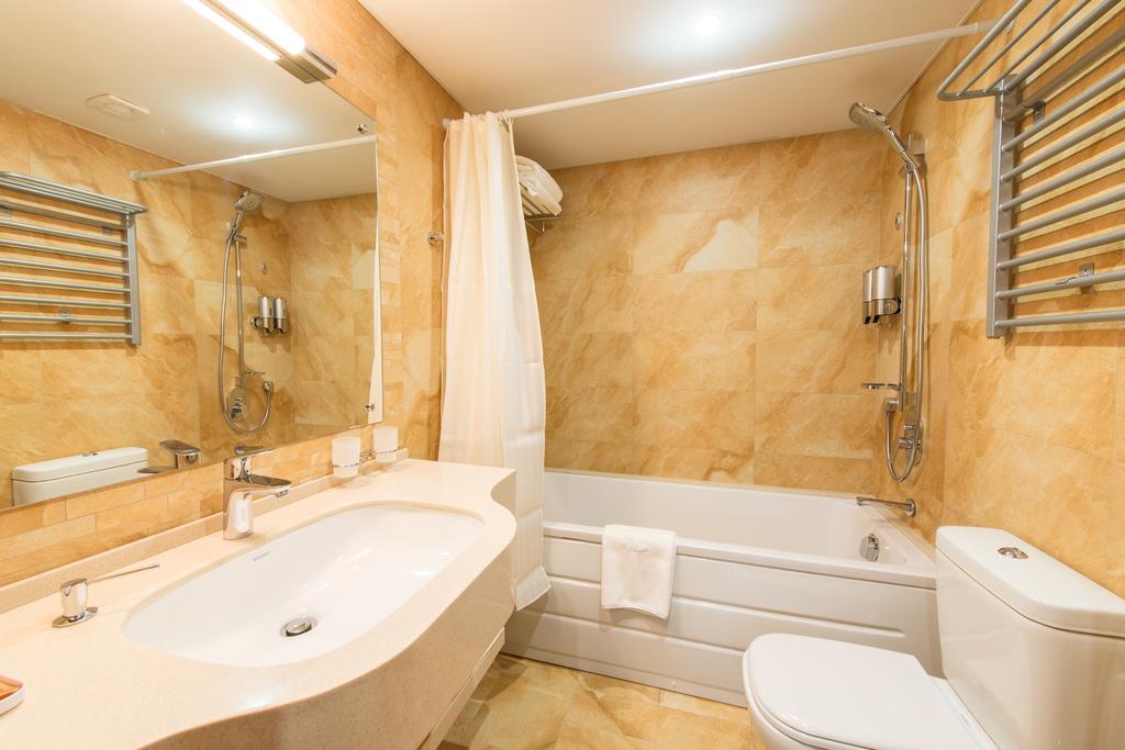 Apart Hotel 92/2 Karaganda Exterior photo